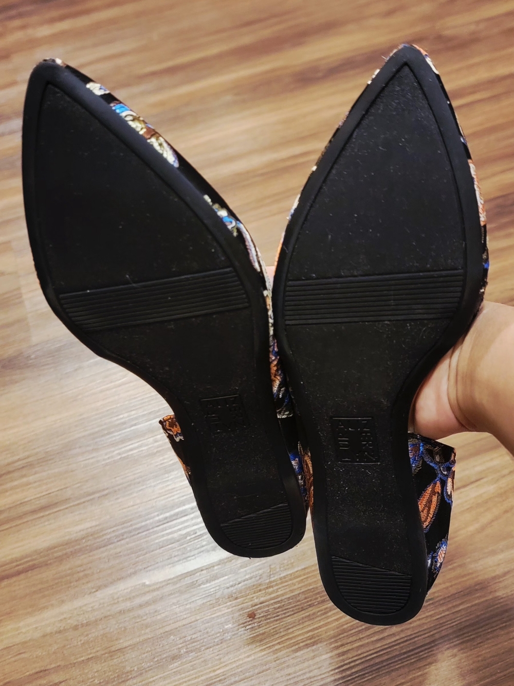 Naturalizer Black Floral Pointed Toe D'Orsay Flats - Picture 4 of 4
